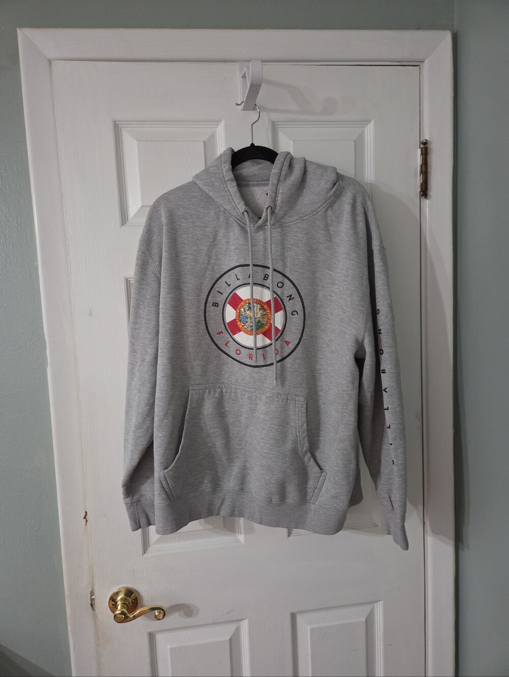 Billabong Light Gray Florida Graphic Pullover Hoodie with Kangaroo Pocket.  XL